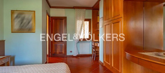 4 غرف نوم فيلا في Trevignano Romano, Italy رقم 128400 8