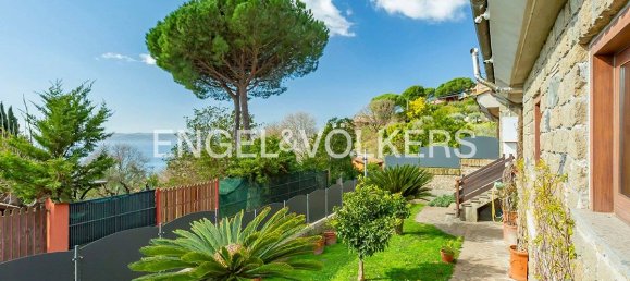 4 غرف نوم فيلا في Trevignano Romano, Italy رقم 128400 21