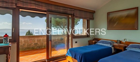 4 غرف نوم فيلا في Trevignano Romano, Italy رقم 128400 16