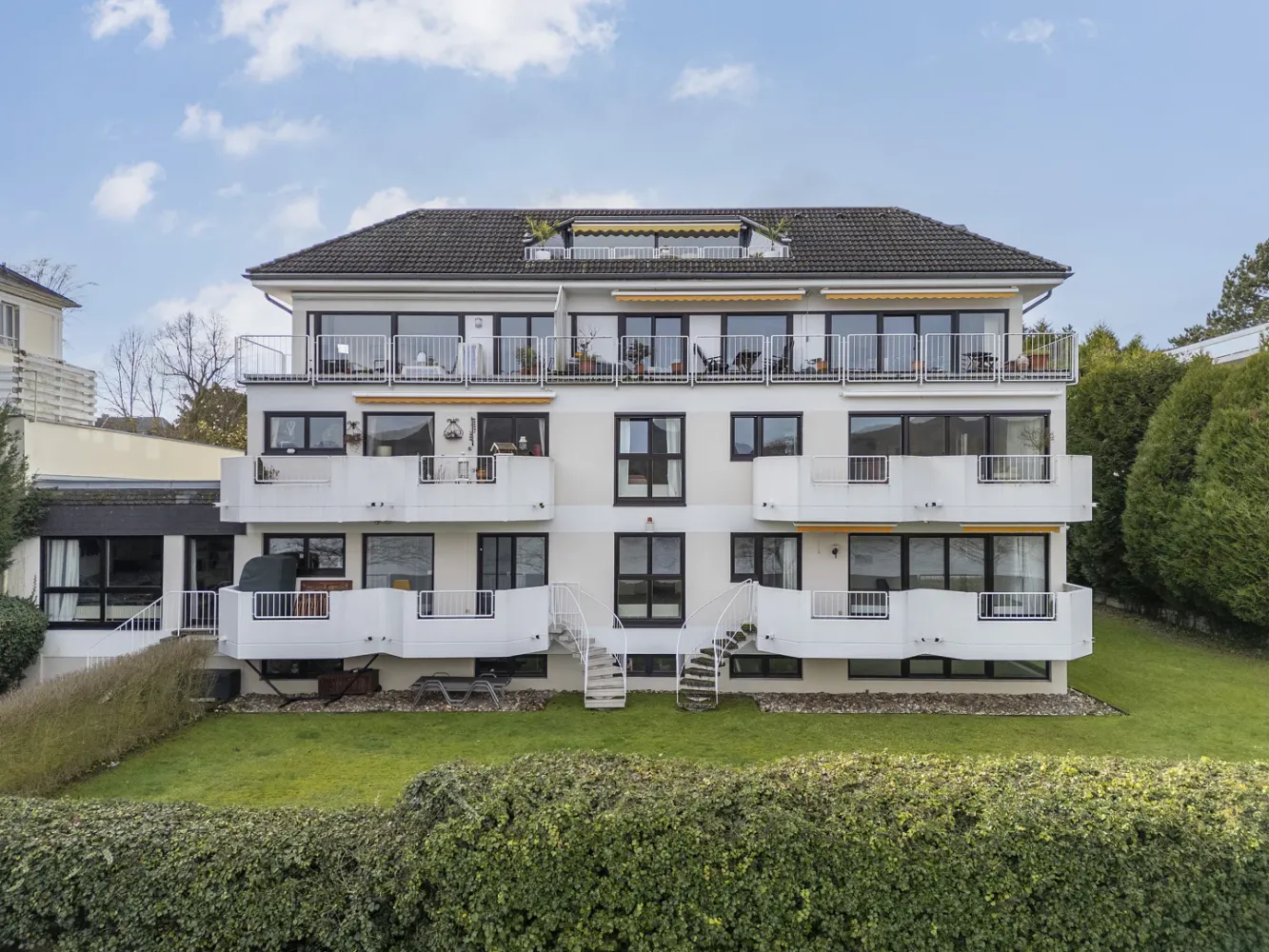 Apartamento de 4 habitaciónes en Bonn, Germany No. 43901