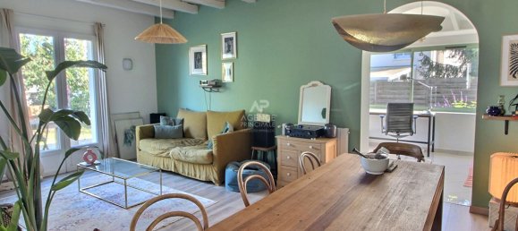 Casa de 3 dormitorios en Epone, France No. 173714 8