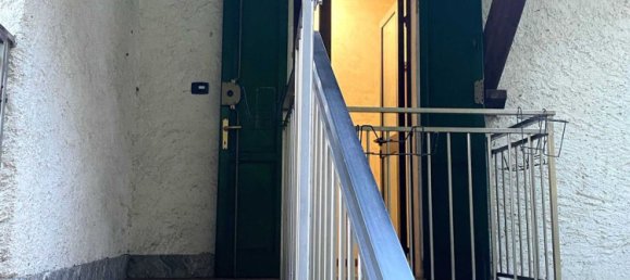 4 rooms Penthouse in Introbio, Italy No. 3297 21