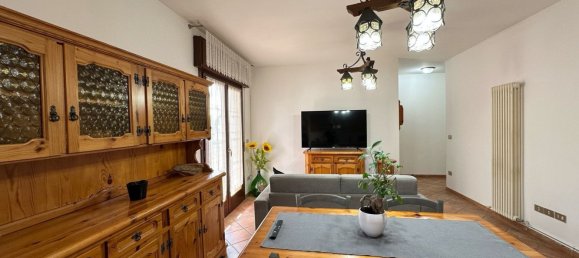 3-salle Appartement à Caorle, Italy No. 270656 11