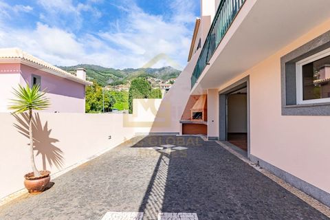 3 غرف نوم منزل في Funchal, Portugal رقم 216879