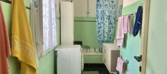 5 rooms Apartment in Parma, Italy No. 225859 15