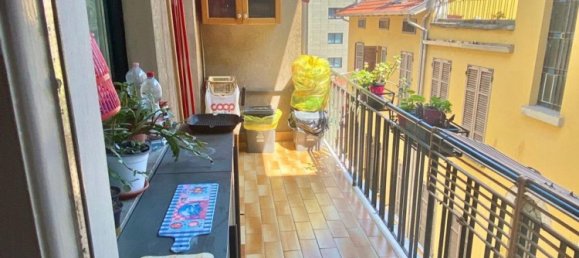 5 rooms Apartment in Parma, Italy No. 225859 10