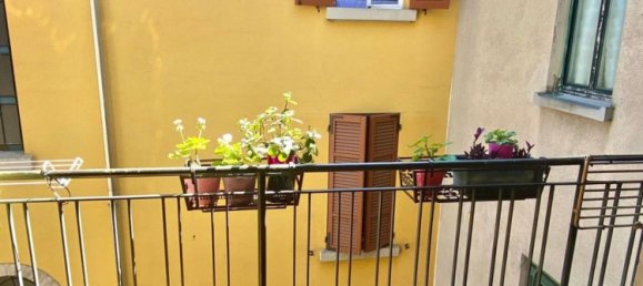 5 rooms Apartment in Parma, Italy No. 225859 12
