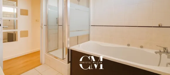 3 bedrooms Apartment in Bordeaux, France No. 323746 6