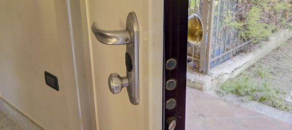 Villa de 5 dormitorios en Chieri, Italy No. 380310 8