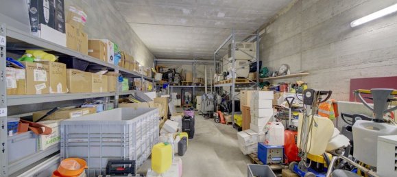 Villa de 5 dormitorios en Chieri, Italy No. 380310 24