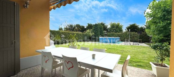 3 Schlafzimmer Villa in Mozzo, Italy, Nr. 295922 6