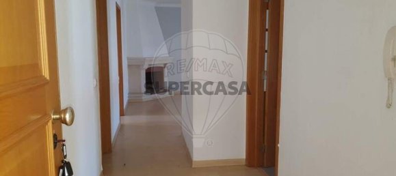 2 bedrooms Penthouse in Pinhal Novo, Portugal No. 261830 2