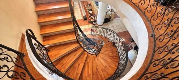 4 bedrooms House in Larnaca, Cyprus No. 13283 3