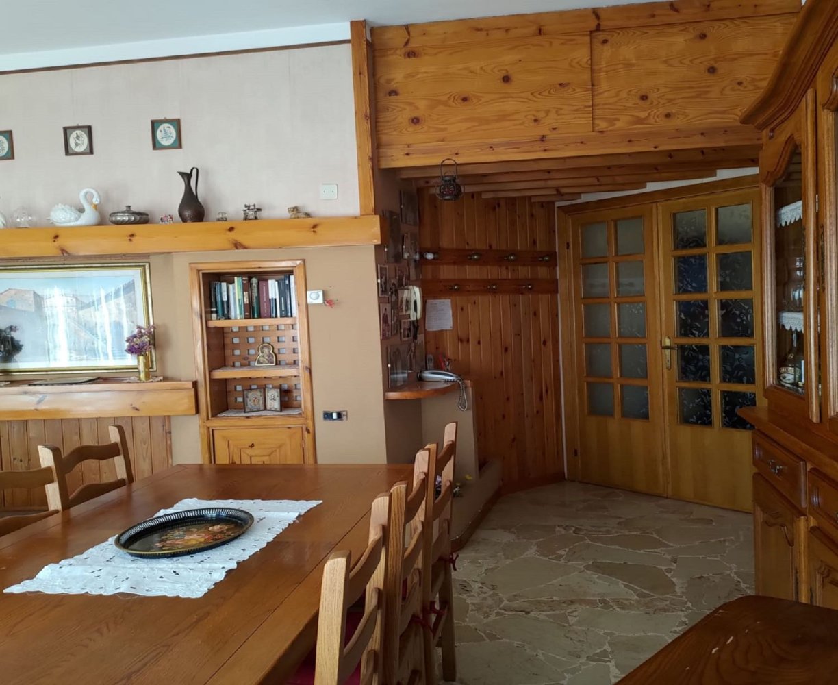 7 rooms Apartment in Dorgali, Italy No. 297823