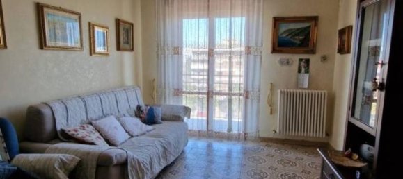 3 rooms Apartment in Maranello, Italy No. 35671 6