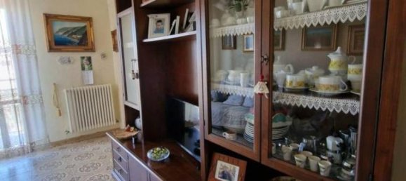 3 rooms Apartment in Maranello, Italy No. 35671 5