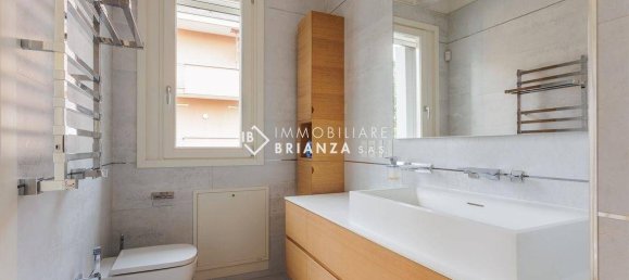 4 Schlafzimmer Penthouse in Biassono, Italy, Nr. 312993 17