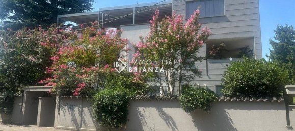 4 Schlafzimmer Penthouse in Biassono, Italy, Nr. 312993 26