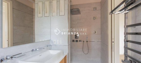 4 Schlafzimmer Penthouse in Biassono, Italy, Nr. 312993 18