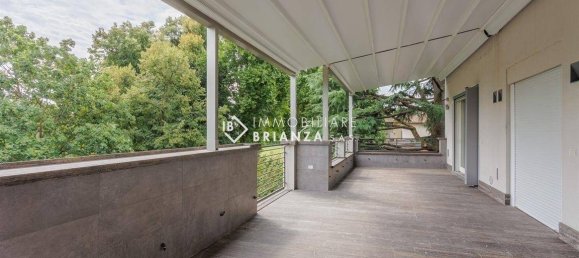 4 Schlafzimmer Penthouse in Biassono, Italy, Nr. 312993 21