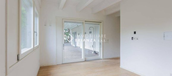 4 Schlafzimmer Penthouse in Biassono, Italy, Nr. 312993 12