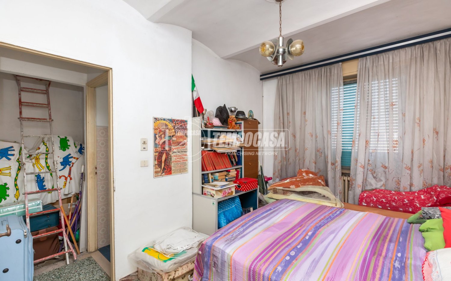 Villa de 9 habitaciónes en Santena, Italy No. 113760