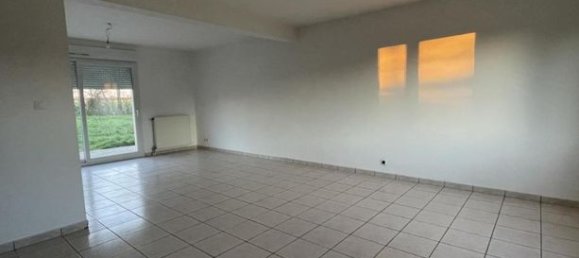 Villa de 4 dormitorios en Sarthe, France No. 311102 5