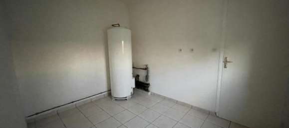 Villa de 4 dormitorios en Sarthe, France No. 311102 10