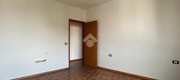 3 rooms Apartment in Cavriago, Italy No. 8063 19
