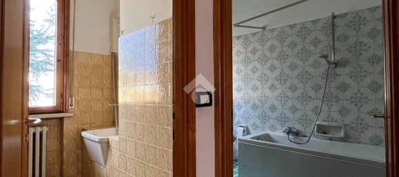 3 rooms Apartment in Cavriago, Italy No. 8063 22