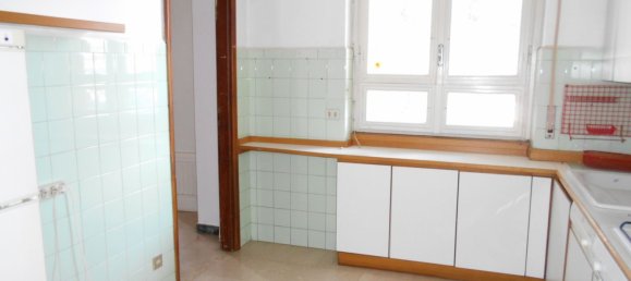 4 rooms Villa in Carugo, Italy No. 305454 11