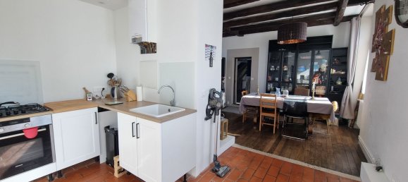 Apartamento de 3 dormitorios en Corbeil-Essonnes, France No. 137024 3