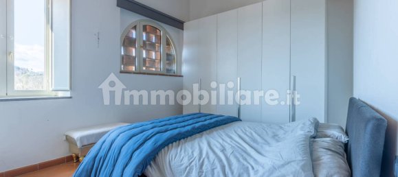 Apartamento de 3 dormitorios en Lucca, Italy No. 44588 24