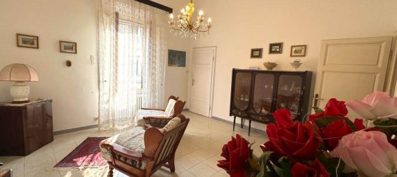 Квартира с 7 спальнями в Чечина, Италия № 320993 4