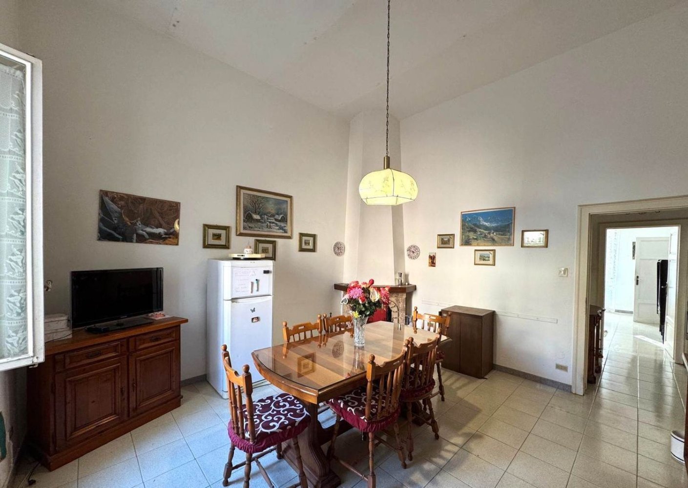 Квартира с 7 спальнями в Чечина, Италия № 320993