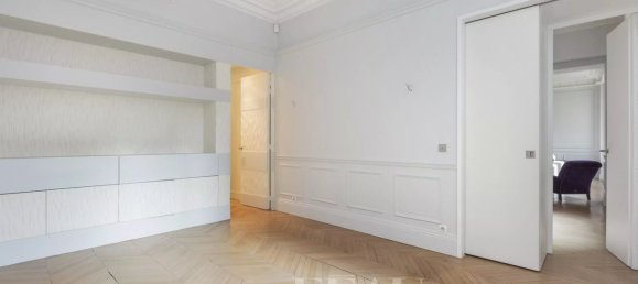 3 chambres Appartement à Paris, France No. 189320 7
