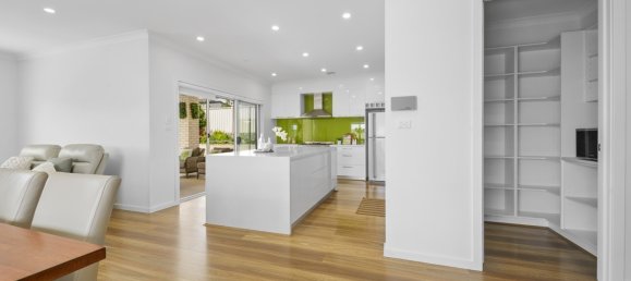 4 bedrooms House in Coombs, Australia No. 615 14