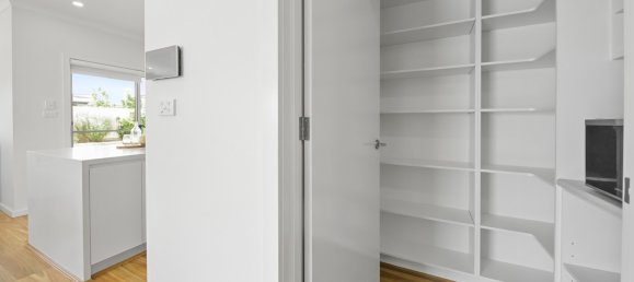 4 bedrooms House in Coombs, Australia No. 615 15