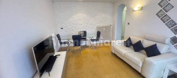 3 bedrooms Apartment in Turin, Italy No. 130742 9