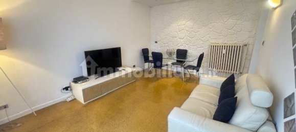 3 bedrooms Apartment in Turin, Italy No. 130742 8