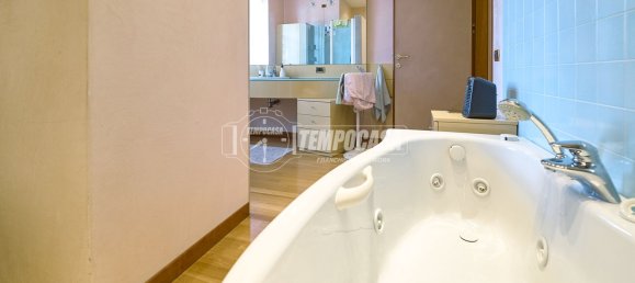 5 rooms Villa in Persico Dosimo, Italy No. 16771 6