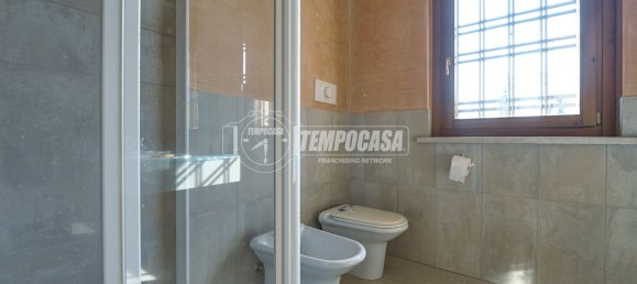 5 rooms Villa in Persico Dosimo, Italy No. 16771 18