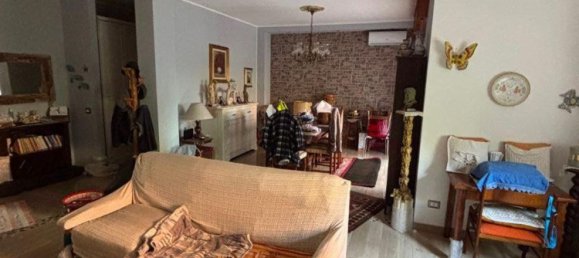 4 rooms Apartment in Varese, Italy No. 334219 4