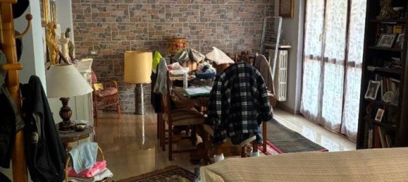 4 rooms Apartment in Varese, Italy No. 334219 6