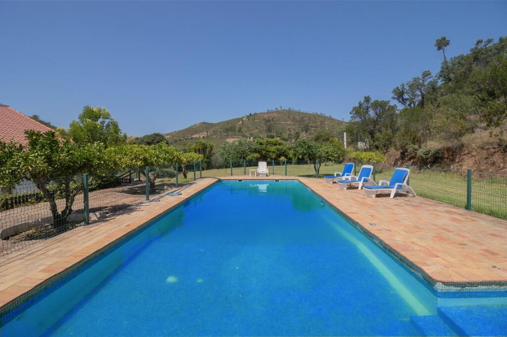  قطعة أرض في Silves, Portugal رقم 208815