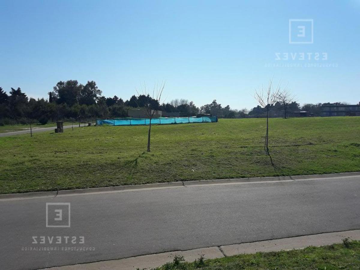  Land in Escobar, Argentina No. 118227