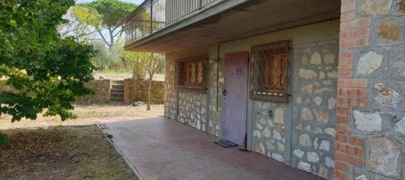 Дом с 11 комнатами в Гроссето, Италия № 49216 10