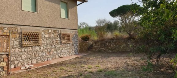 Дом с 11 комнатами в Гроссето, Италия № 49216 13