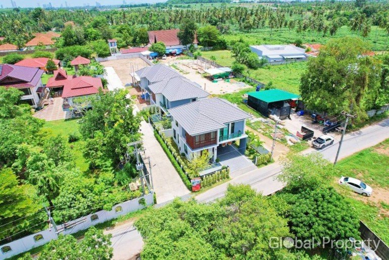 4 dormitorios сasa en venta en Pattaya, Chonburi, Eastern Thailand, Thailand № 22147