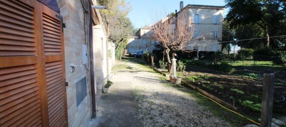 3 bedrooms House in Magliano di Tenna, Italy No. 352267 9